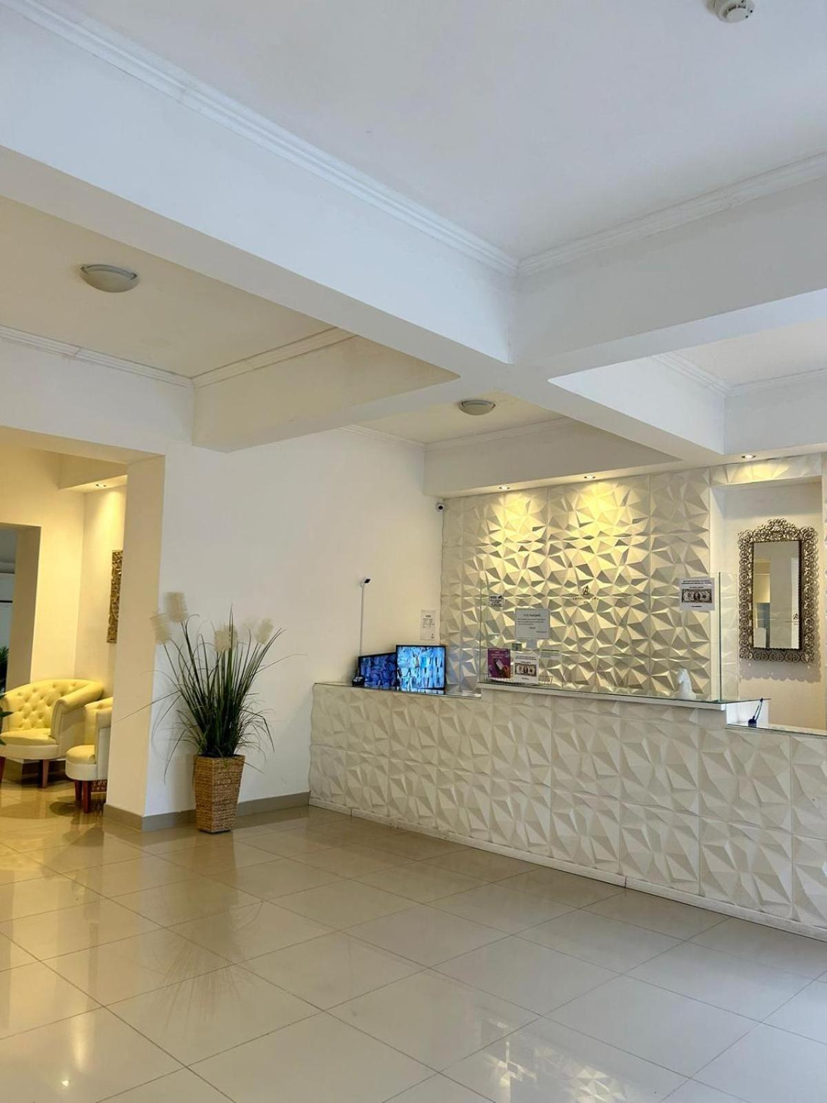 Hotel American ปีรีอาโปลิส ภายนอก รูปภาพ